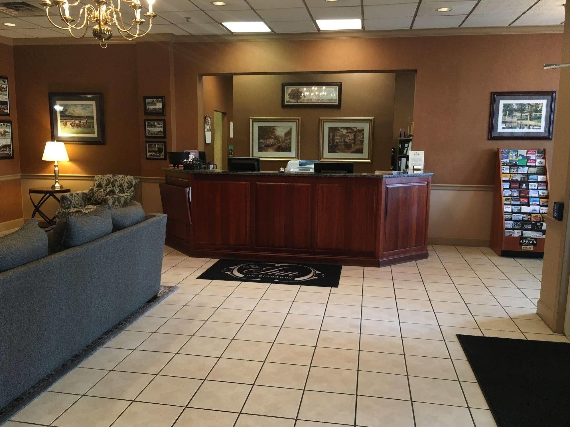 Inn On Broadway Downtown/Keeneland/Medical Center Lexington Exterior foto